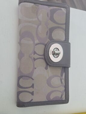 Coach Y2K Vth Lilac/Khaki Signature C Turnlock Phone Case